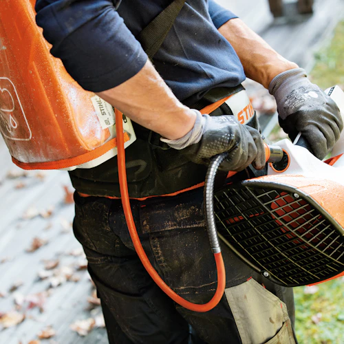 AR 1000 with rain cover